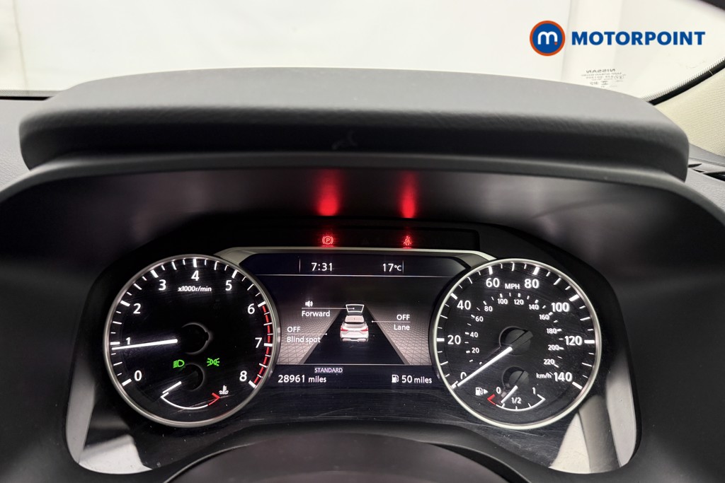 Nissan Qashqai Acenta Premium Manual Petrol SUV - Stock Number (1660463) - 4th supplementary image