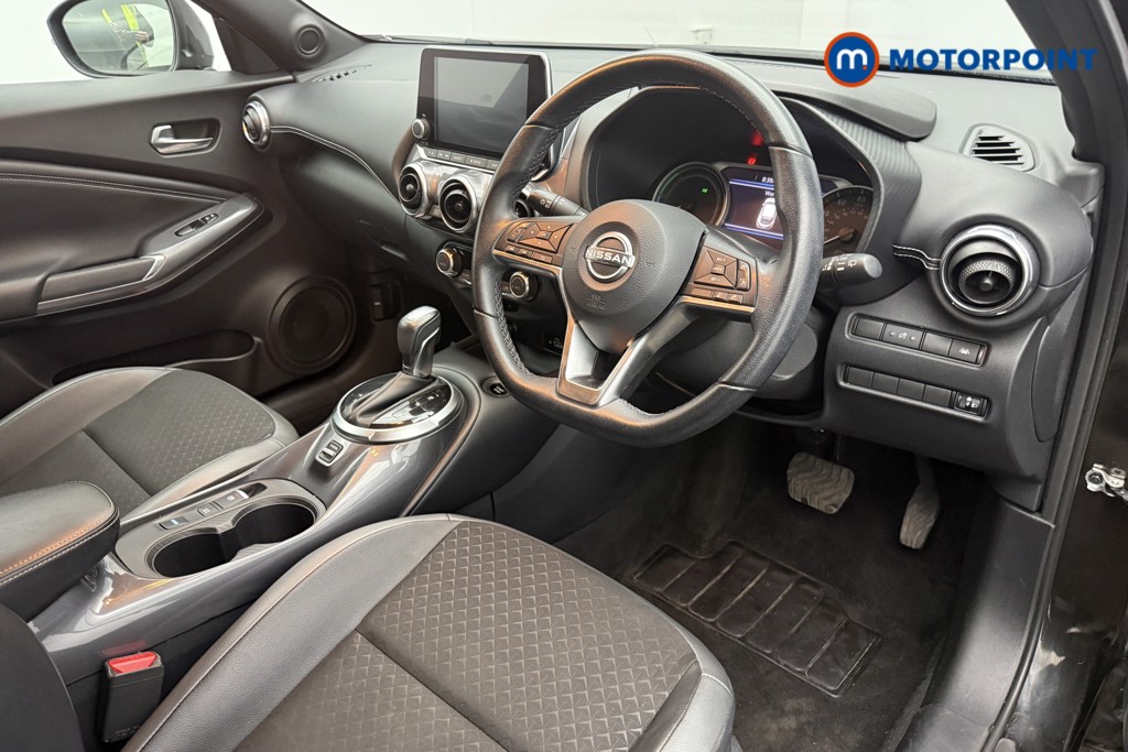 Nissan Juke N-Connecta Automatic Petrol-Electric Hybrid SUV - Stock Number (1660529) - 7th supplementary image