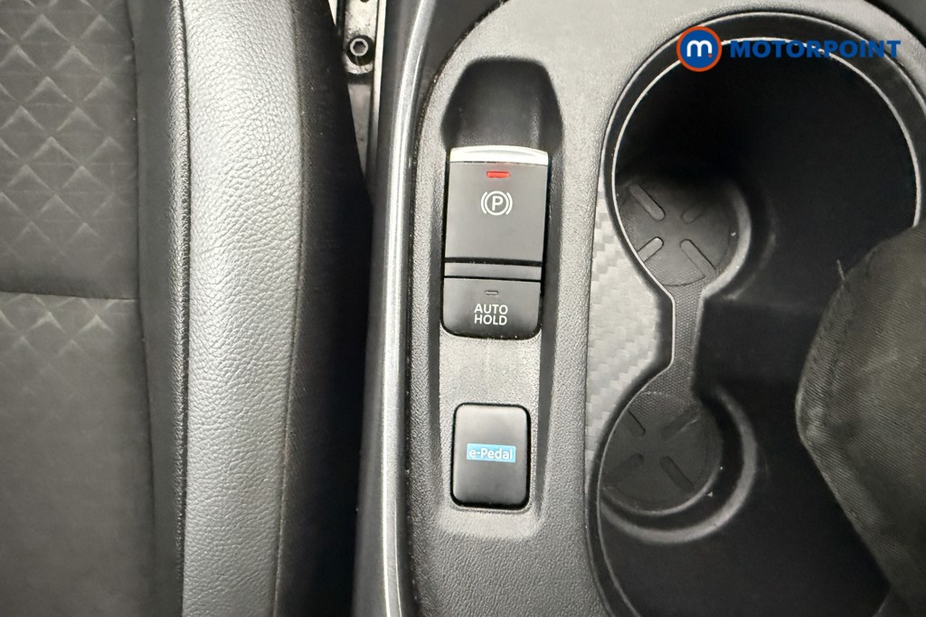 Nissan Juke N-Connecta Automatic Petrol-Electric Hybrid SUV - Stock Number (1660529) - 17th supplementary image