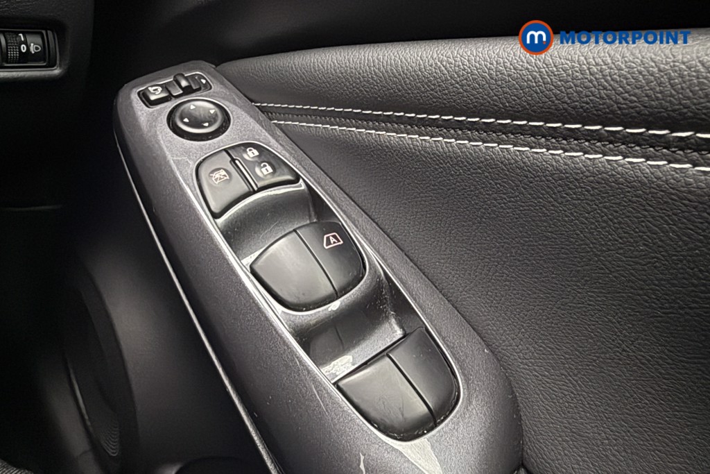 Nissan Juke N-Connecta Automatic Petrol-Electric Hybrid SUV - Stock Number (1660529) - 18th supplementary image