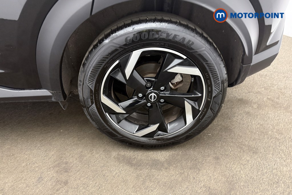Nissan Juke N-Connecta Automatic Petrol-Electric Hybrid SUV - Stock Number (1660529) - 26th supplementary image