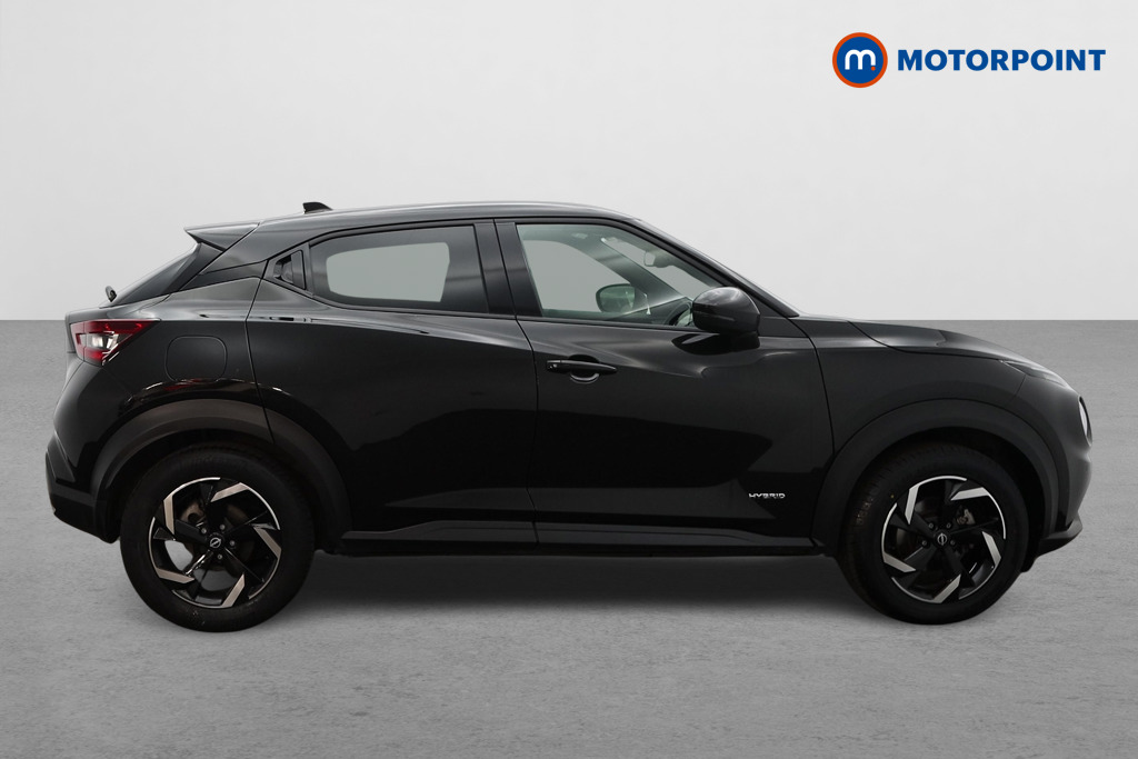 Nissan Juke N-Connecta Automatic Petrol-Electric Hybrid SUV - Stock Number (1660529) - Drivers side