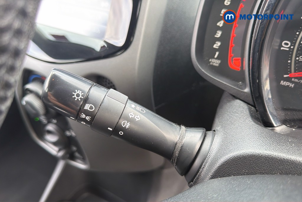 Toyota Aygo X-Play Manual Petrol Hatchback - Stock Number (1661084) - 6th supplementary image