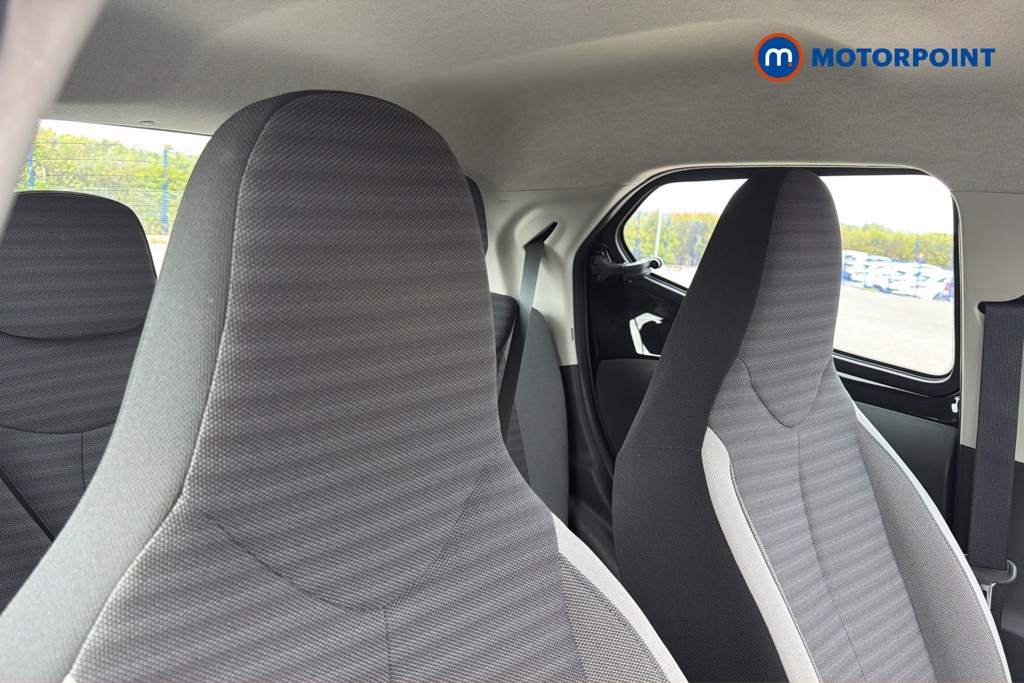 Toyota Aygo X-Play Manual Petrol Hatchback - Stock Number (1661084) - 23rd supplementary image