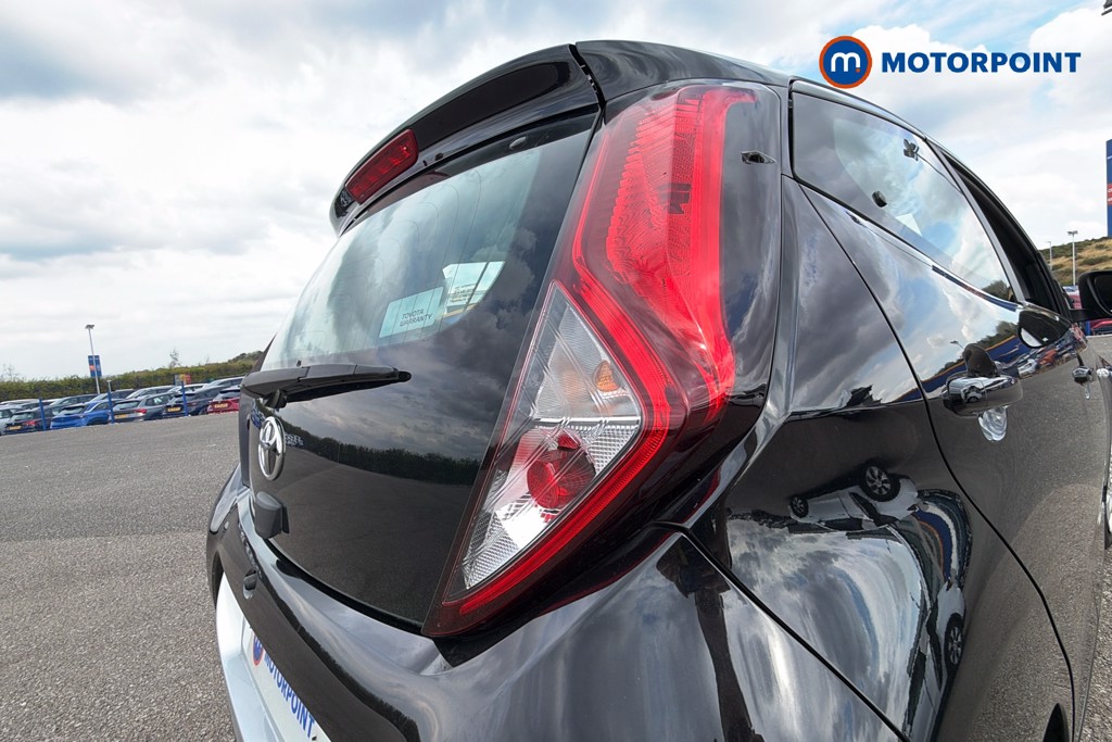 Toyota Aygo X-Play Manual Petrol Hatchback - Stock Number (1661084) - 38th supplementary image