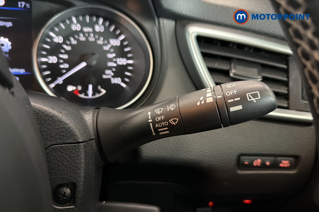 Nissan Qashqai Acenta Premium Manual Petrol SUV - Stock Number (1663312) - 6th supplementary image
