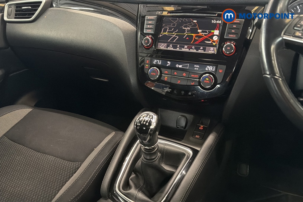 Nissan Qashqai Acenta Premium Manual Petrol SUV - Stock Number (1663312) - 15th supplementary image