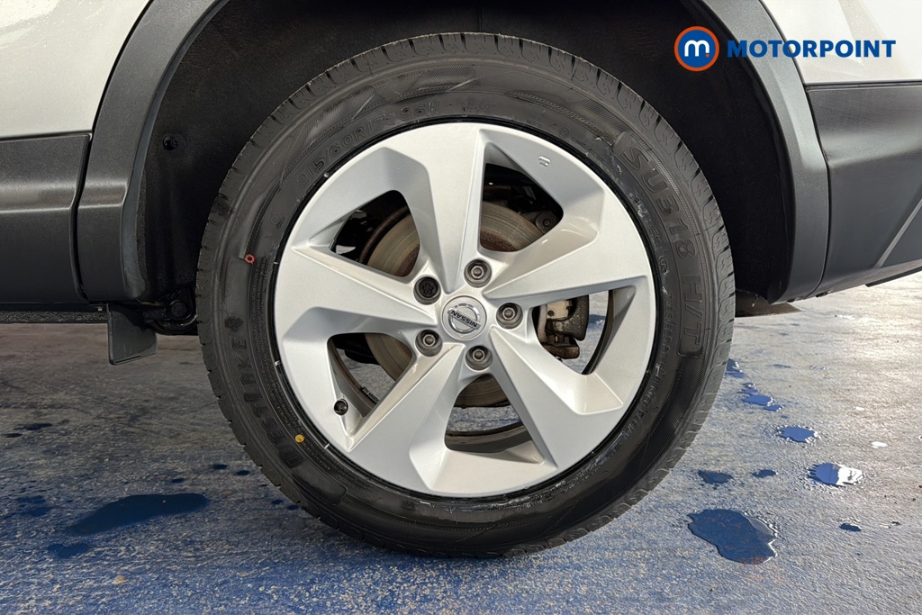 Nissan Qashqai Acenta Premium Manual Petrol SUV - Stock Number (1663312) - 45th supplementary image