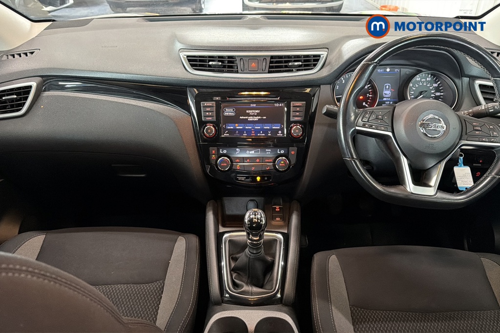 Nissan Qashqai Acenta Premium Manual Petrol SUV - Stock Number (1663312) - 1st supplementary image