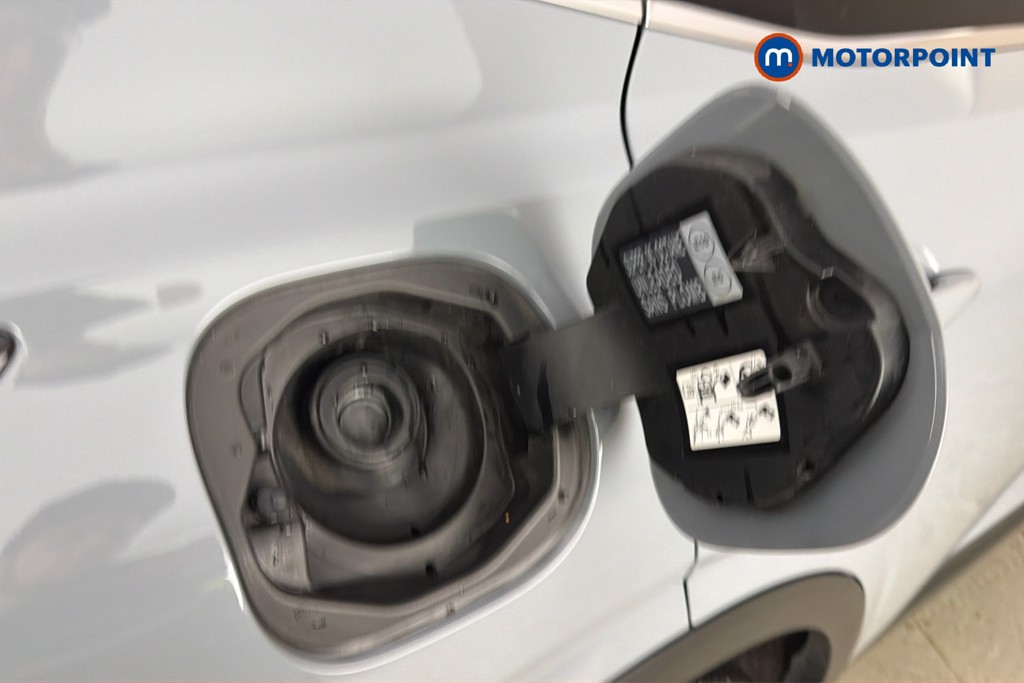 Nissan Qashqai Tekna Automatic Petrol-Electric Hybrid SUV - Stock Number (1664020) - 41st supplementary image