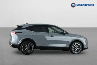 Nissan Qashqai Tekna Automatic Petrol-Electric Hybrid SUV - Stock Number (1664020) - Drivers side