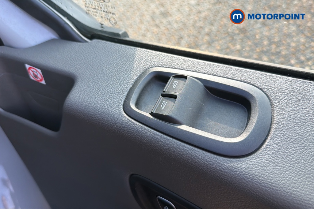 Ford Transit Limited Manual Diesel High Volume-High Roof Van - Stock Number (1664061) - 19th supplementary image