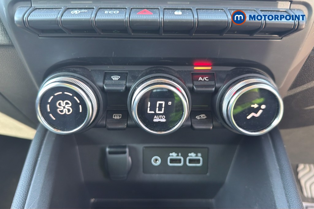 Renault Clio Evolution Manual Petrol Hatchback - Stock Number (1665118) - 13th supplementary image