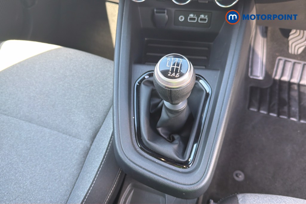 Renault Clio Evolution Manual Petrol Hatchback - Stock Number (1665118) - 15th supplementary image