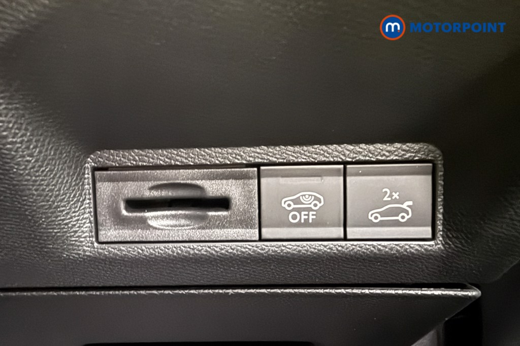 Peugeot 5008 GT Automatic Petrol SUV - Stock Number (1666308) - 19th supplementary image