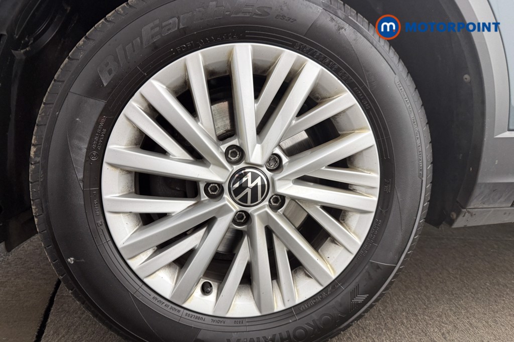 Volkswagen T-Roc Life Manual Petrol SUV - Stock Number (1666975) - 11th supplementary image