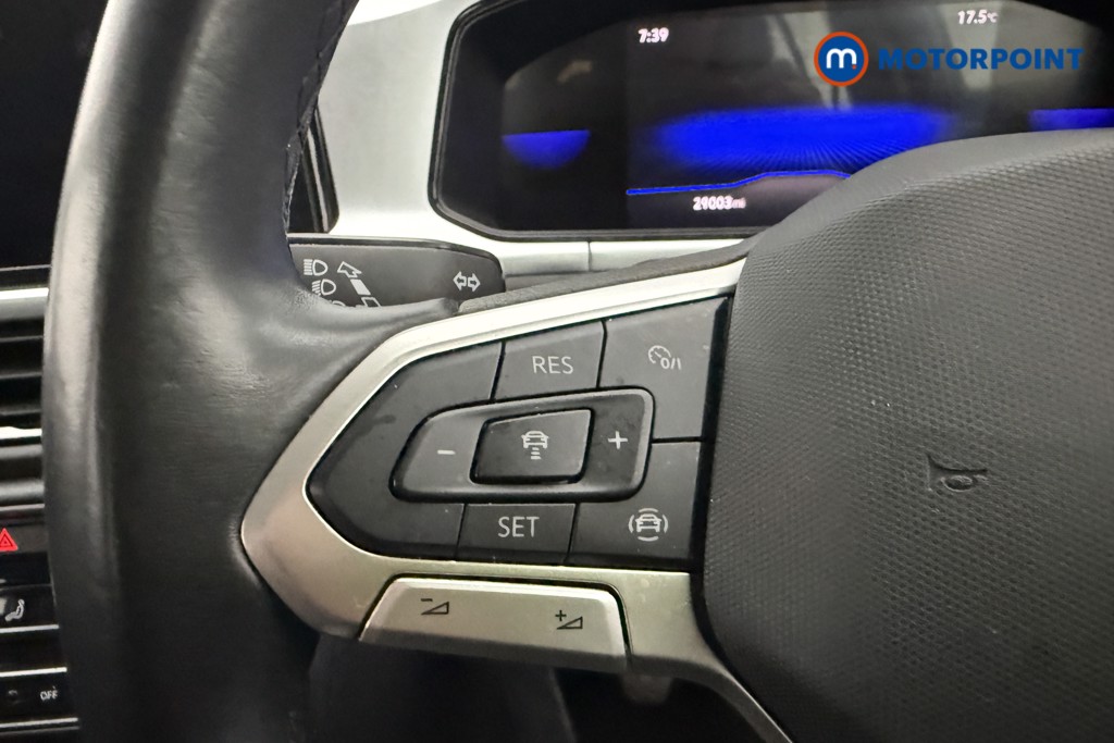 Volkswagen T-Roc Life Manual Petrol SUV - Stock Number (1666975) - 13th supplementary image