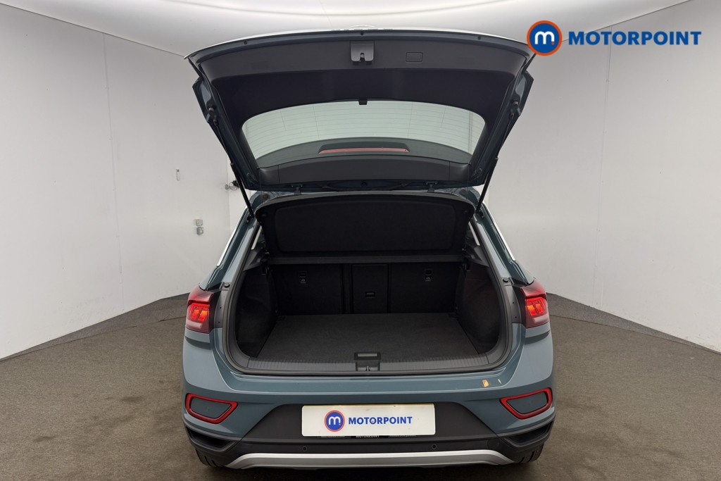 Volkswagen T-Roc Life Manual Petrol SUV - Stock Number (1666975) - 21st supplementary image