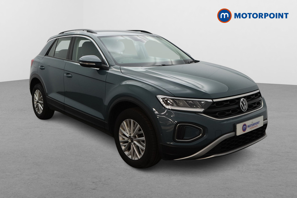 Volkswagen T-Roc Life Manual Petrol SUV - Stock Number (1666975) - Drivers side front corner