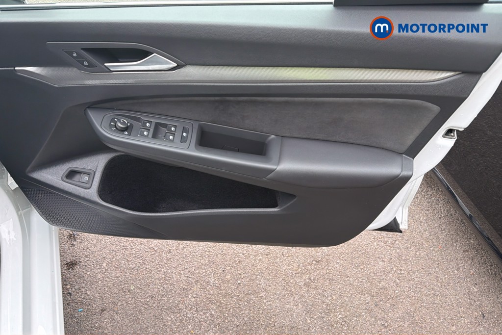Volkswagen Golf Style Automatic Petrol Plug-In Hybrid Hatchback - Stock Number (1667040) - 2nd supplementary image