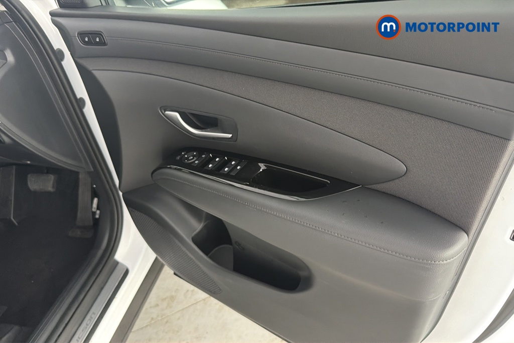 Hyundai Tucson Ultimate Automatic Petrol Plug-In Hybrid SUV - Stock Number (1667376) - 18th supplementary image