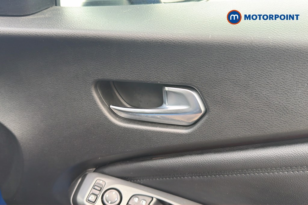 Nissan Juke N-Connecta Automatic Petrol SUV - Stock Number (1667466) - 2nd supplementary image