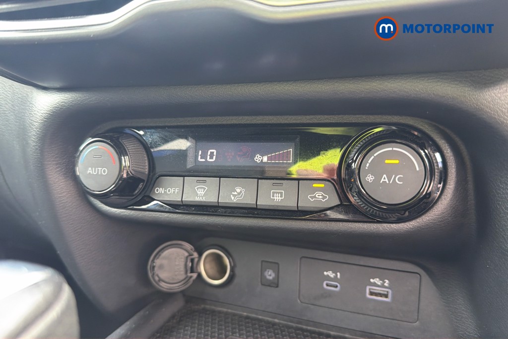 Nissan Juke N-Connecta Automatic Petrol SUV - Stock Number (1667466) - 12th supplementary image