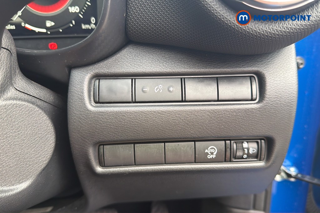Nissan Juke N-Connecta Automatic Petrol SUV - Stock Number (1667466) - 17th supplementary image