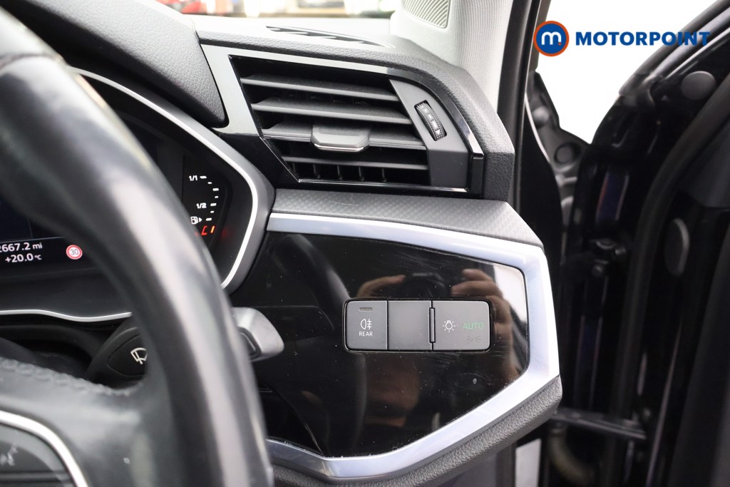 Audi Q3 Technik Manual Petrol SUV - Stock Number (1668080) - 7th supplementary image