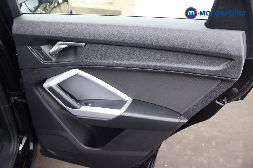 Audi Q3 Technik Manual Petrol SUV - Stock Number (1668080) - 25th supplementary image