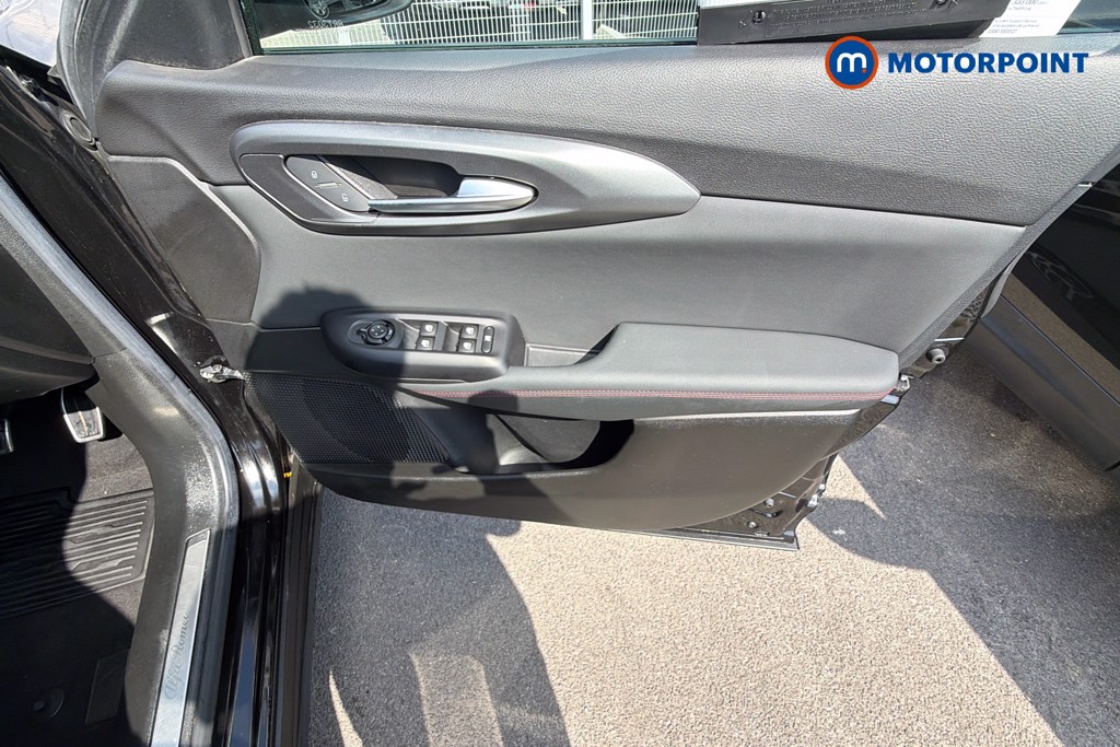 Alfa Romeo Tonale Veloce Automatic Petrol Plug-In Hybrid SUV - Stock Number (1668234) - 3rd supplementary image