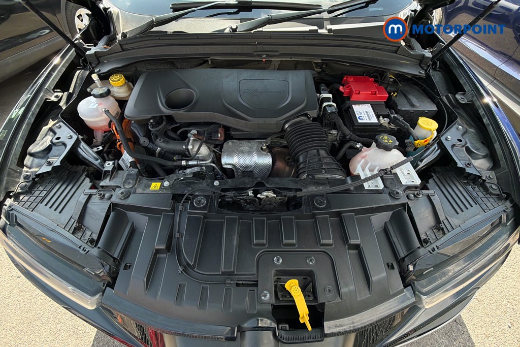 Alfa Romeo Tonale Veloce Automatic Petrol Plug-In Hybrid SUV - Stock Number (1668234) - 24th supplementary image