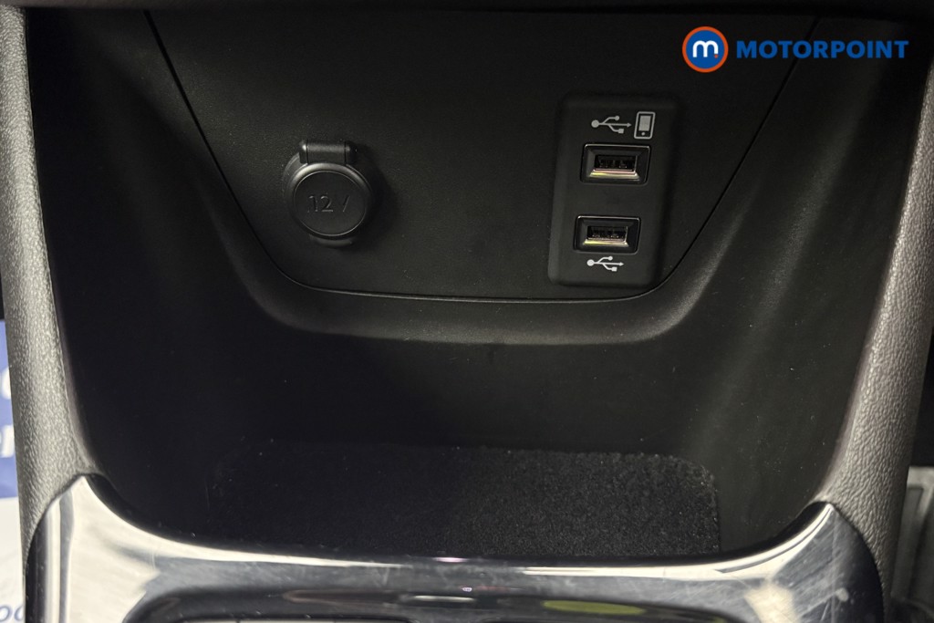 Vauxhall Crossland Gs Line Manual Petrol SUV - Stock Number (1668819) - 14th supplementary image