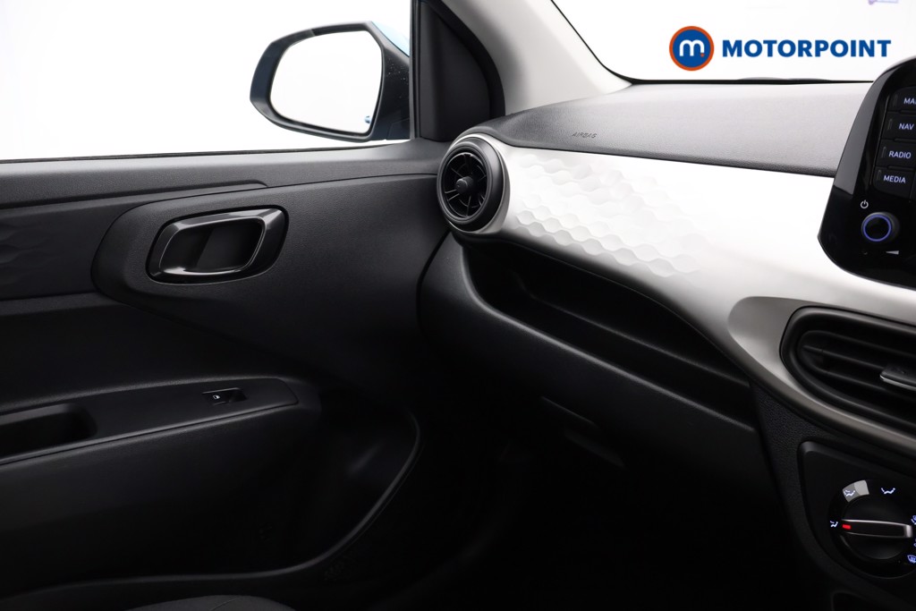 Hyundai I10 Premium Manual Petrol Hatchback - Stock Number (1668850) - 15th supplementary image