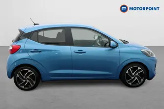 Hyundai I10 Premium Manual Petrol Hatchback - Stock Number (1668850) - Drivers side