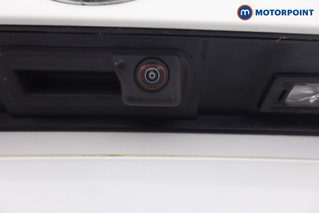 Volkswagen Passat R-Line Automatic Petrol Plug-In Hybrid Estate - Stock Number (1669032) - 5th supplementary image