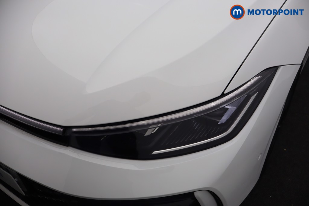 Volkswagen Passat R-Line Automatic Petrol Plug-In Hybrid Estate - Stock Number (1669032) - 27th supplementary image