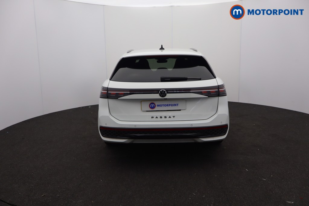 Volkswagen Passat R-Line Automatic Petrol Plug-In Hybrid Estate - Stock Number (1669032) - 1st supplementary image