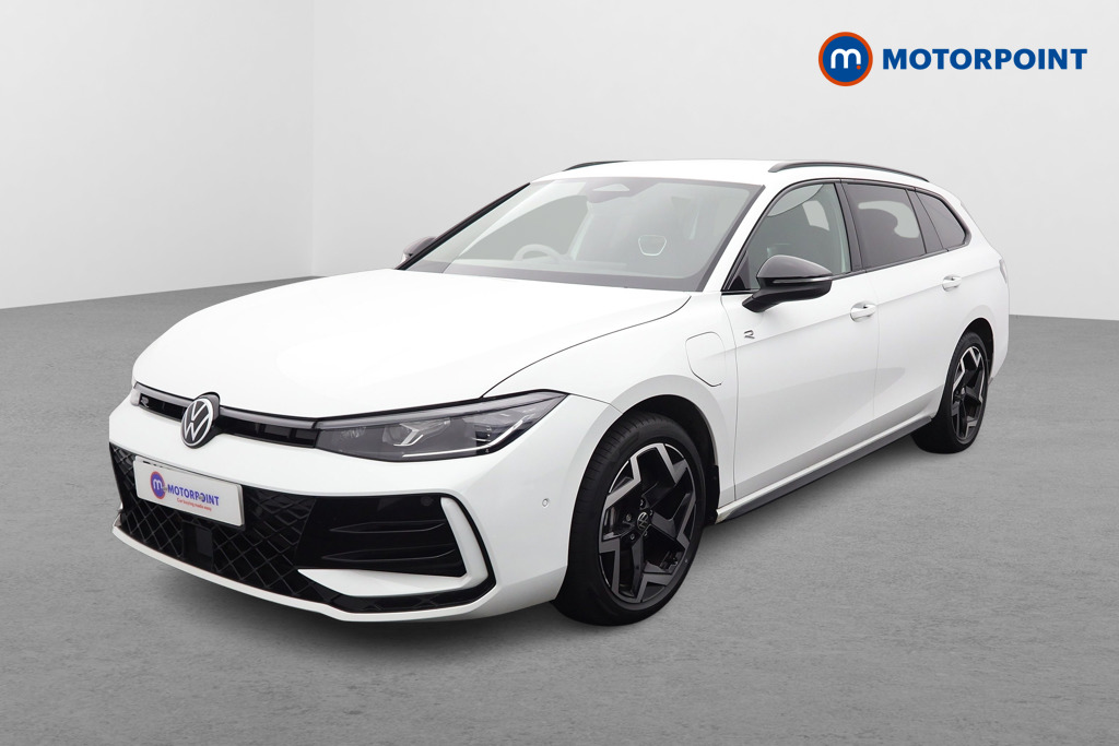 Volkswagen Passat R-Line Automatic Petrol Plug-In Hybrid Estate - Stock Number (1669032) - Passenger side front corner