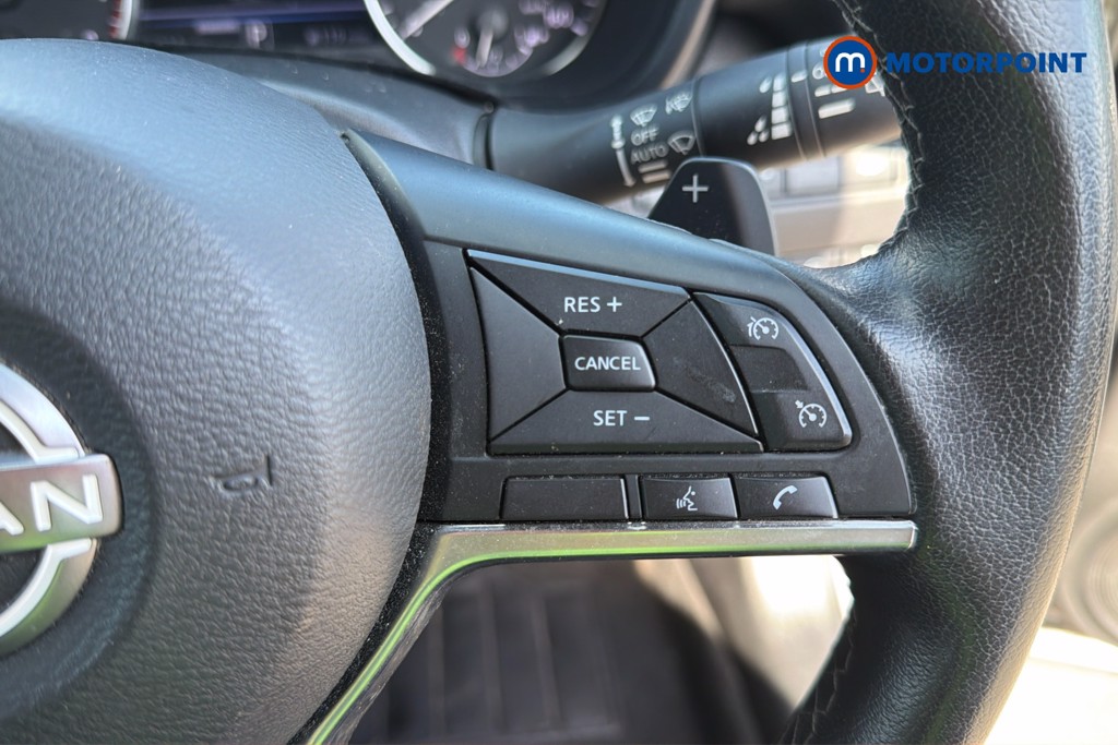 Nissan Juke N-Connecta Automatic Petrol SUV - Stock Number (1669304) - 8th supplementary image