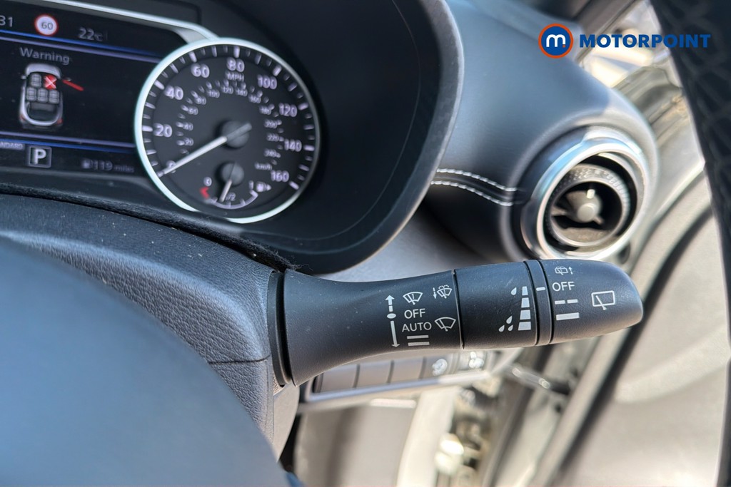 Nissan Juke N-Connecta Automatic Petrol SUV - Stock Number (1669304) - 10th supplementary image