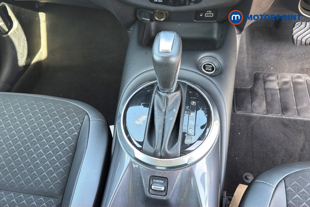 Nissan Juke N-Connecta Automatic Petrol SUV - Stock Number (1669304) - 15th supplementary image