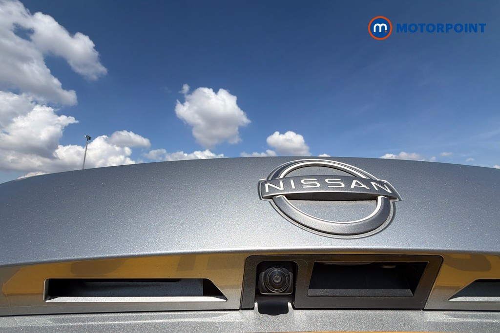 Nissan Juke N-Connecta Automatic Petrol SUV - Stock Number (1669304) - 21st supplementary image