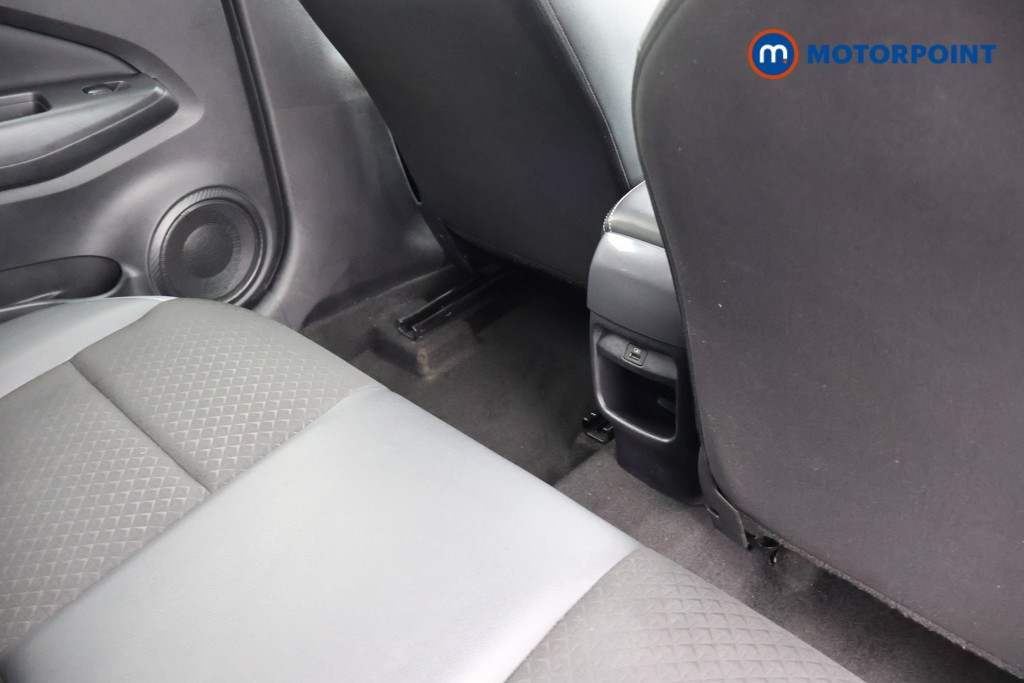 Nissan Juke N-Connecta Manual Petrol SUV - Stock Number (1669431) - 25th supplementary image