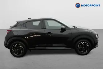 Nissan Juke N-Connecta Manual Petrol SUV - Stock Number (1669431) - Drivers side