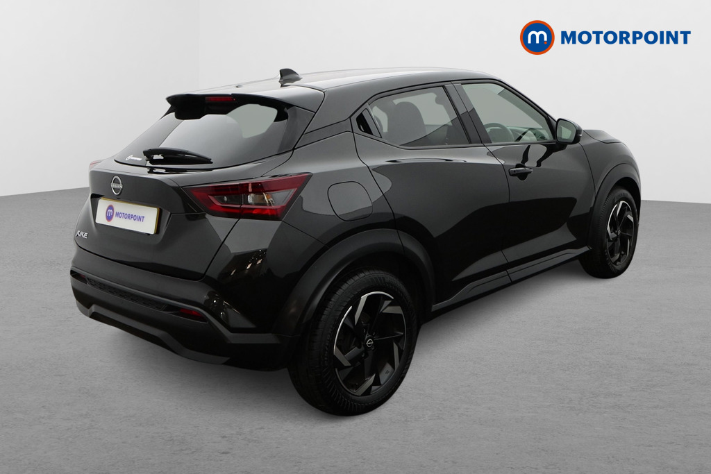 Nissan Juke N-Connecta Manual Petrol SUV - Stock Number (1669431) - Drivers side rear corner
