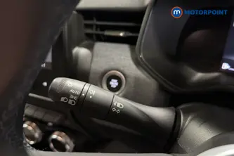 Renault Clio Evolution Manual Petrol Hatchback - Stock Number (1669810) - 5th supplementary image