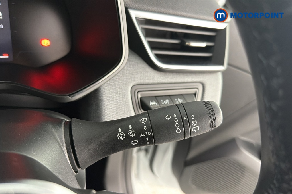 Renault Clio Evolution Manual Petrol Hatchback - Stock Number (1669818) - 6th supplementary image