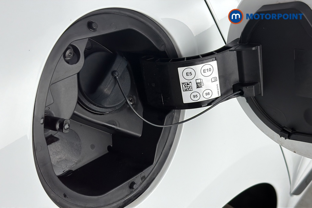 Renault Clio Evolution Manual Petrol Hatchback - Stock Number (1669818) - 41st supplementary image