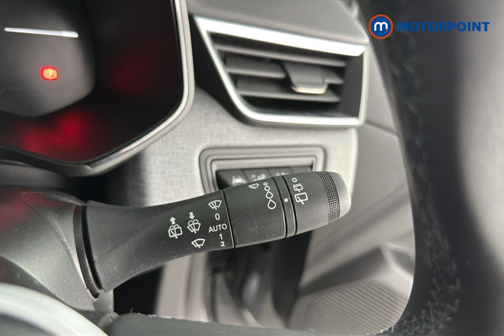 Renault Clio Evolution Manual Petrol Hatchback - Stock Number (1669865) - 6th supplementary image